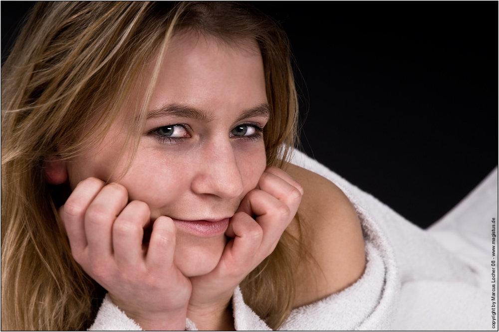 Akt Portrait Tigermaus - By Marcus Locher