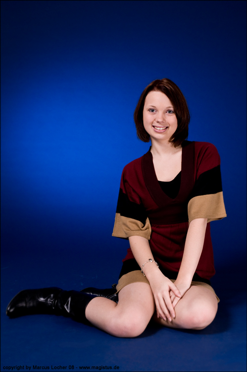 Brown in Blue - Portrait by Marcus Locher