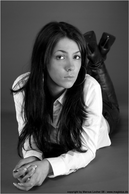 On the Floor - Portrait by Marcus Locher