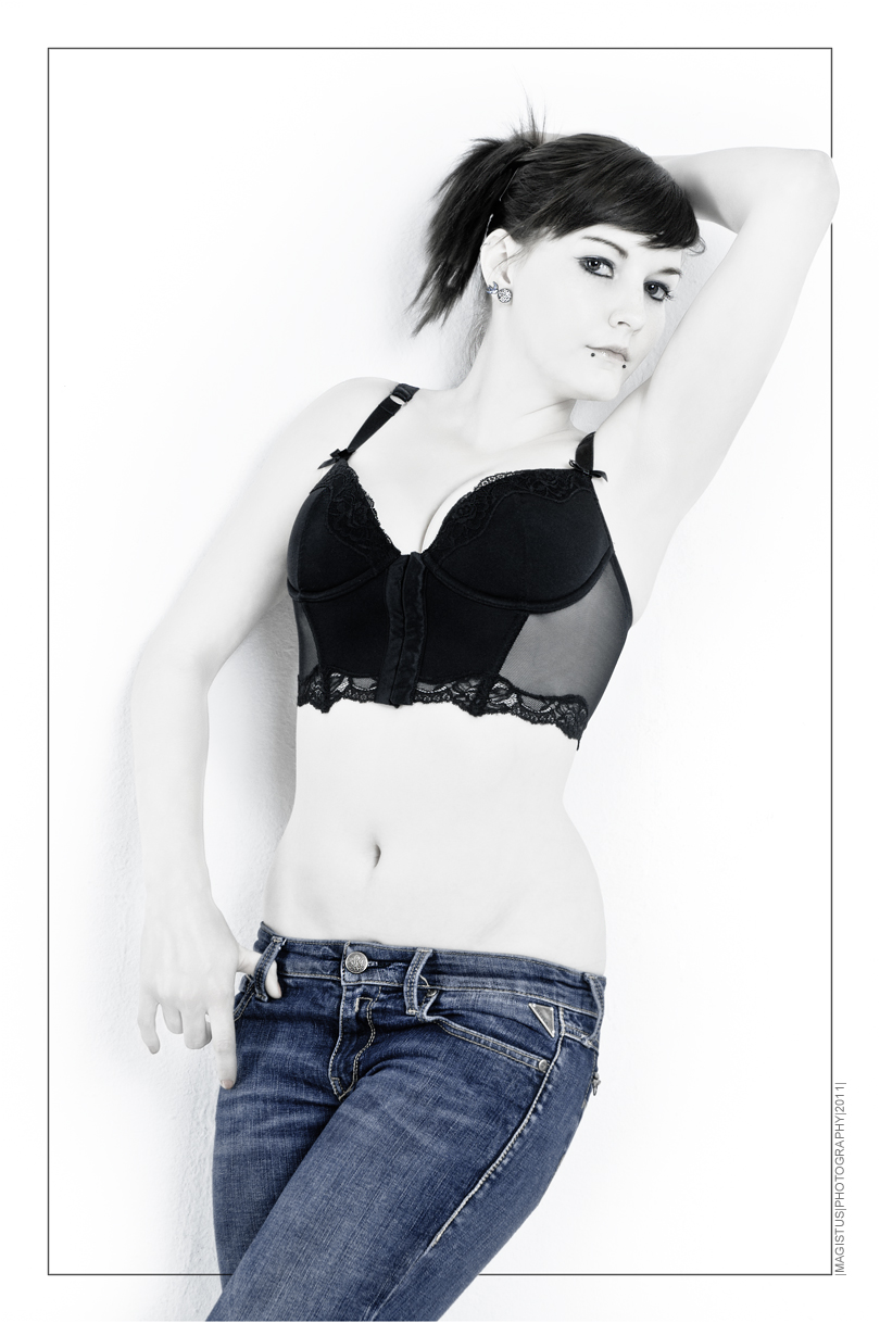 Fräulein in Jeans - copyright by Magistus