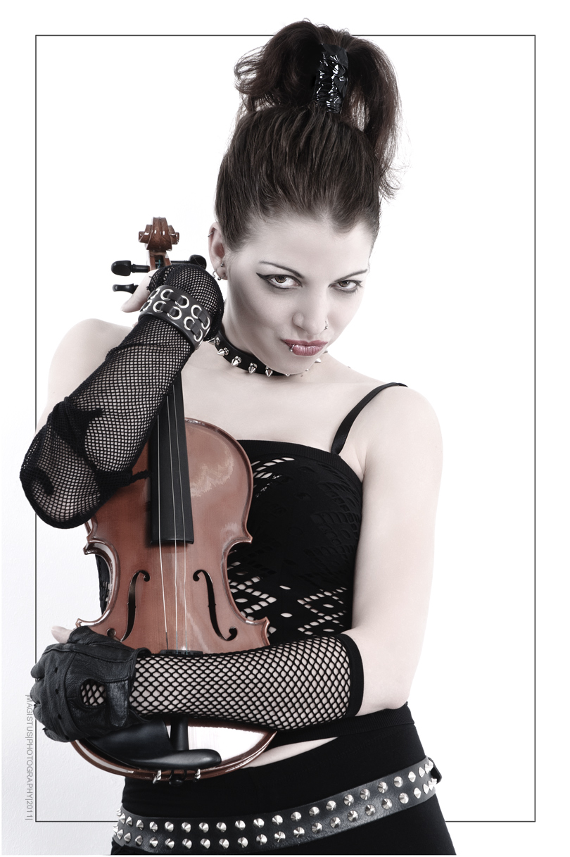 My Violine - Gothic Punk Shooting with cool Model holding a violine in her hands - Photo © by Magistus