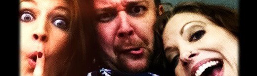 Shooting Fun - Girls, Pyjamas and a Photographer