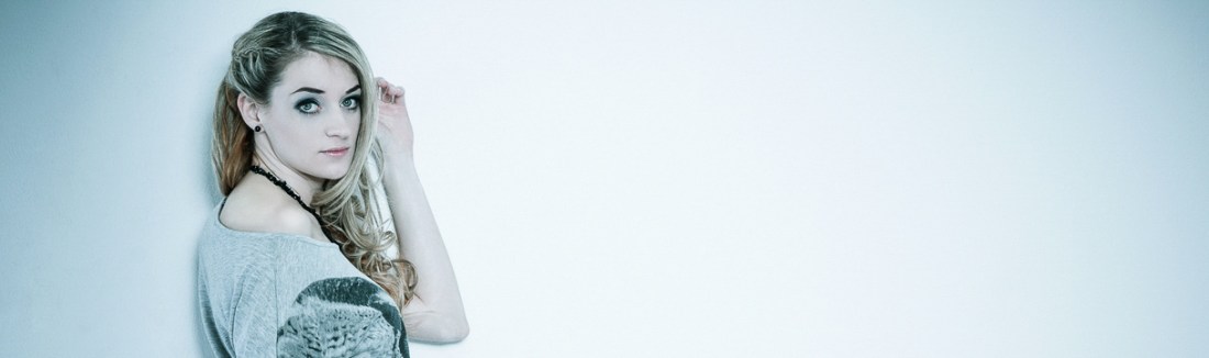 Jeans Beauty - Portrait Photoshoot - © by Magistus