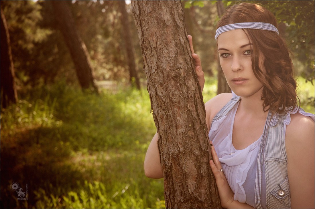 Beauty Girl - Beauty Portrait Photo in the Nature - © by Magistus