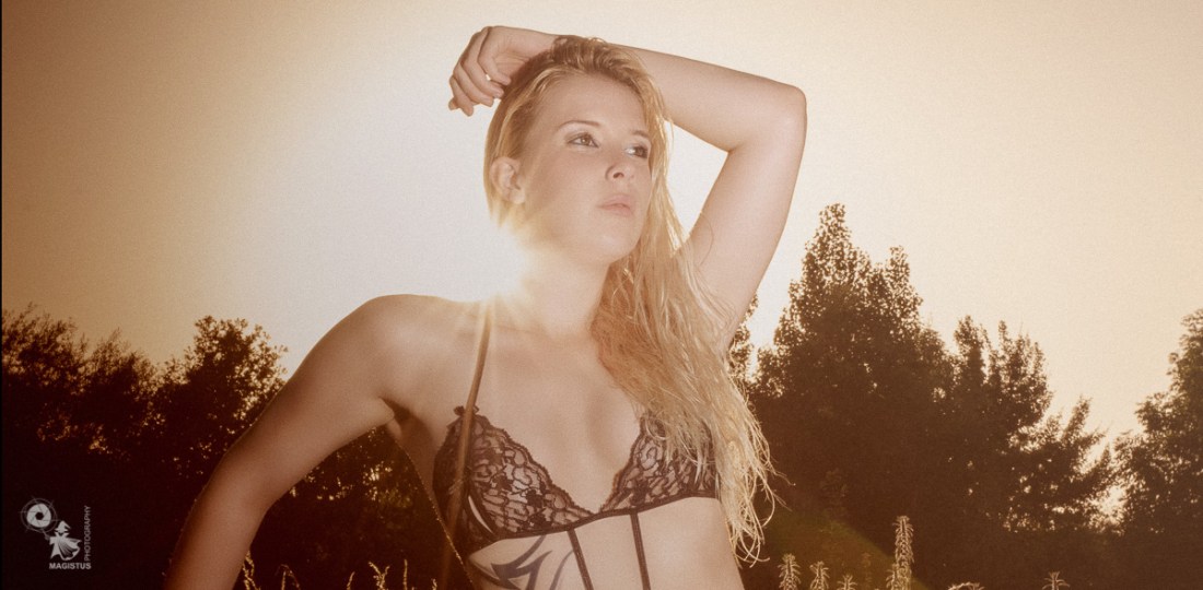 Sunset Lingerie - Dessous Outdoor Photoshoot - © by Magistus