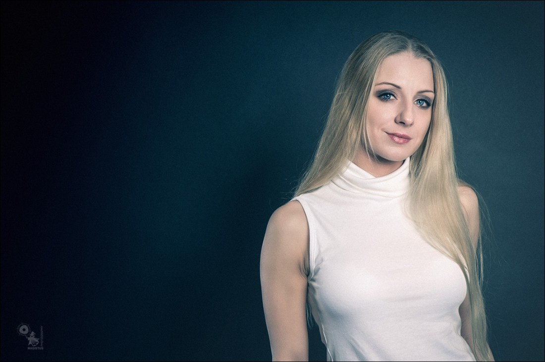 White N Blue Portrait - Portrait Photo with Blonde Beauty - © by Magistus