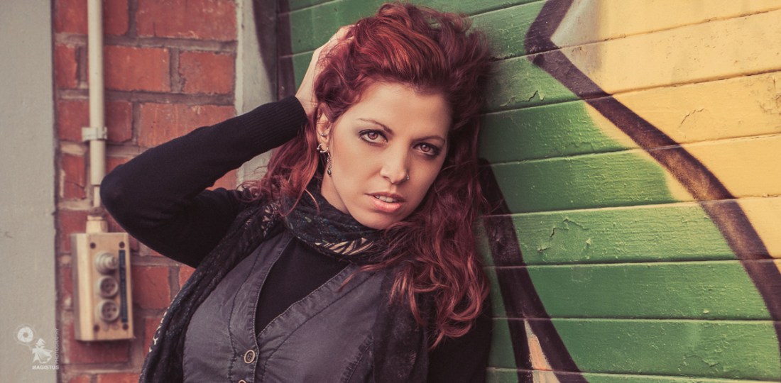 Graffiti Beauty - Wonderful natural Jeans Portrait in front of urban graffiti - © by MagistusFoto