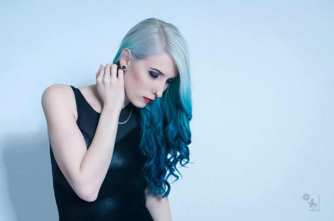 Cold Beauty - Wonderful Portrait Studio Photo with fantastic colored hair model - © by MagistusFoto