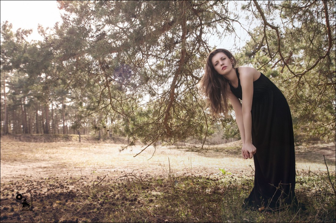 Sunray Beauty - Outdoor Fashion Beauty in the Sun - © by MagistusFoto