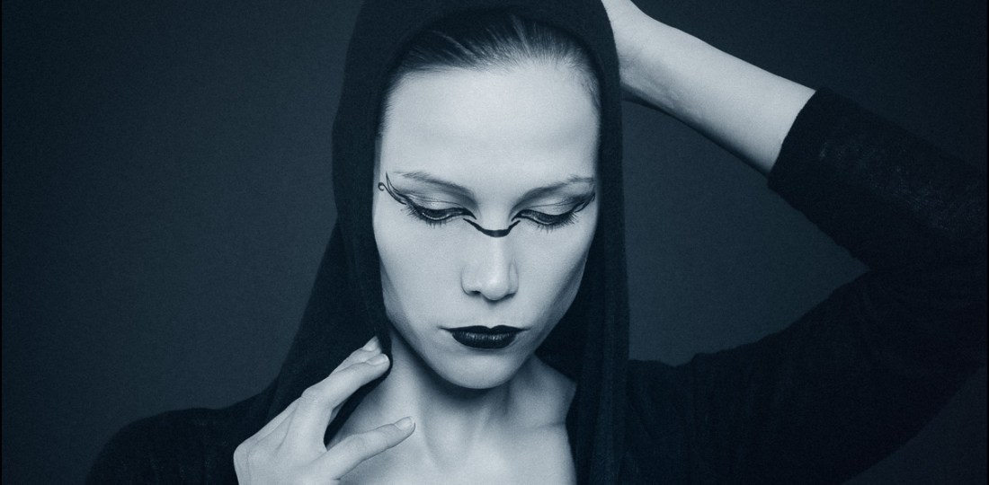 Gothic Portrait - Gothic Nude Art Photoshoot - © by MagistusFoto