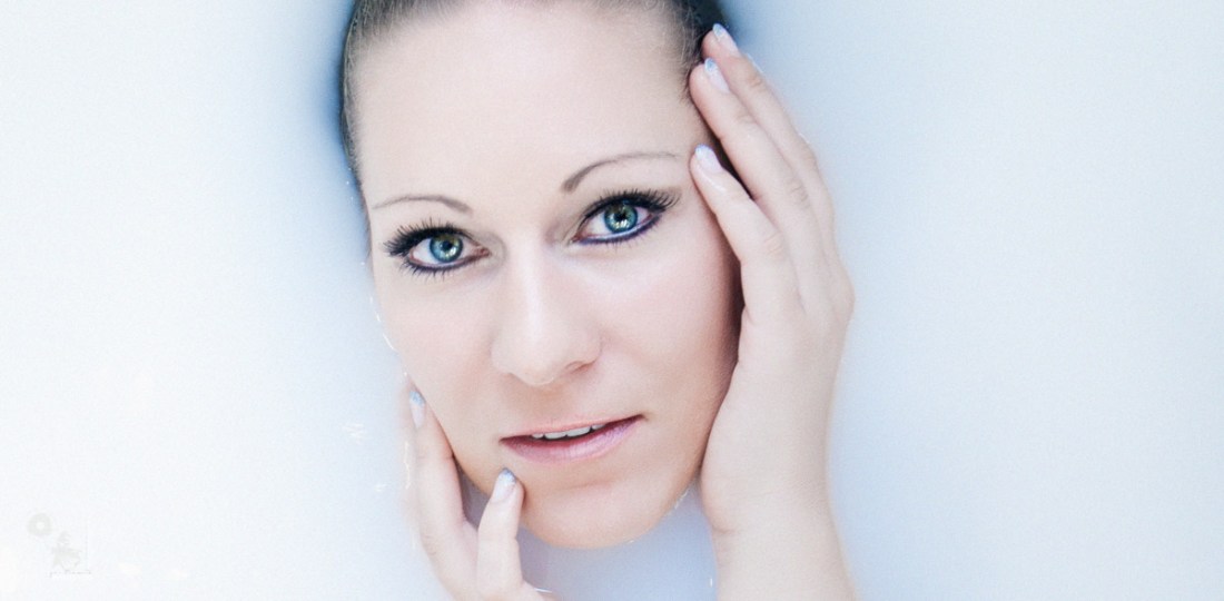 Bathing Beauty - Milk Bath Portrait - © by Magistus