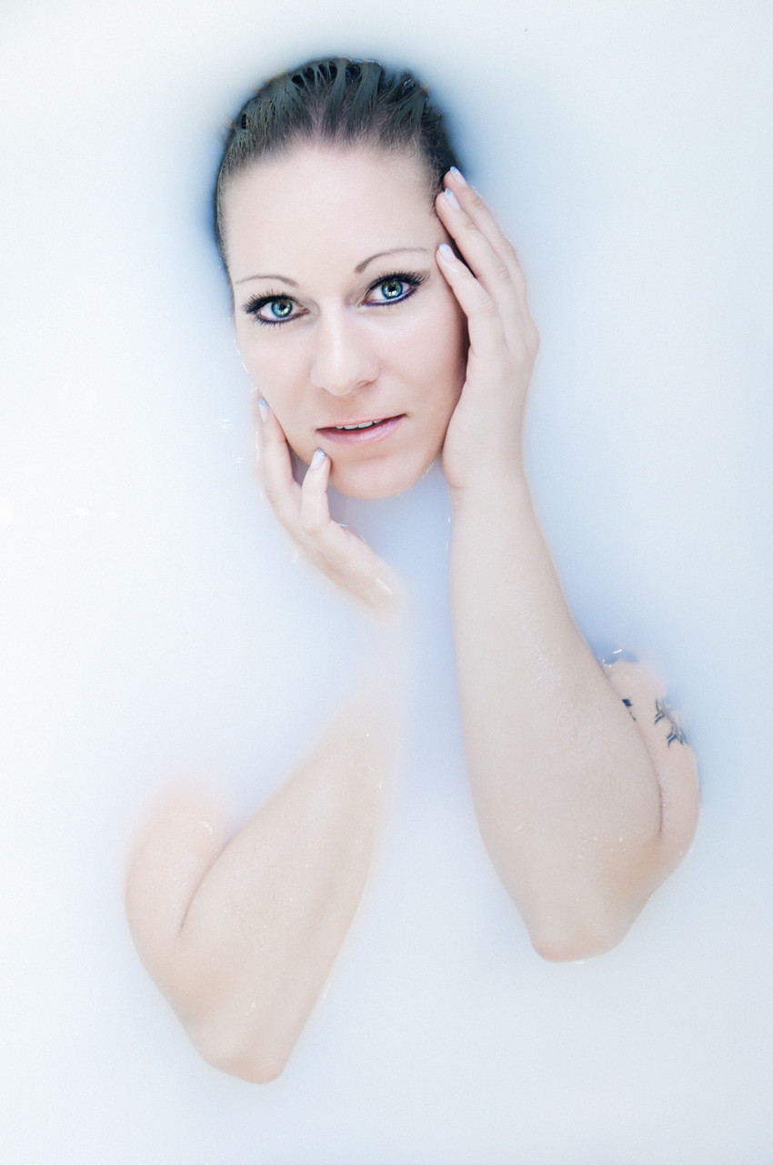 Bathing Beauty - Milk Bath Portrait - © by Magistus