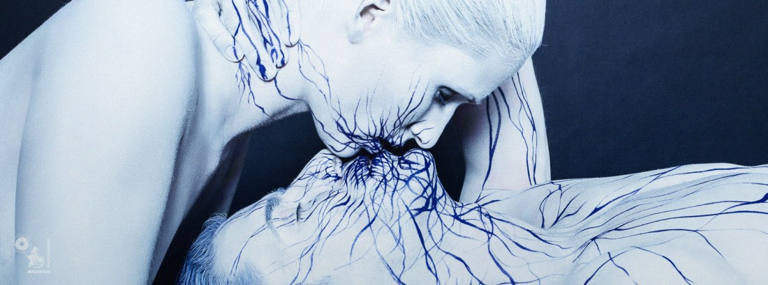 Love Infection - Bodypainting Portrait of a Kissing Boy and Girl - © by Magistus & Farbtraueme.com