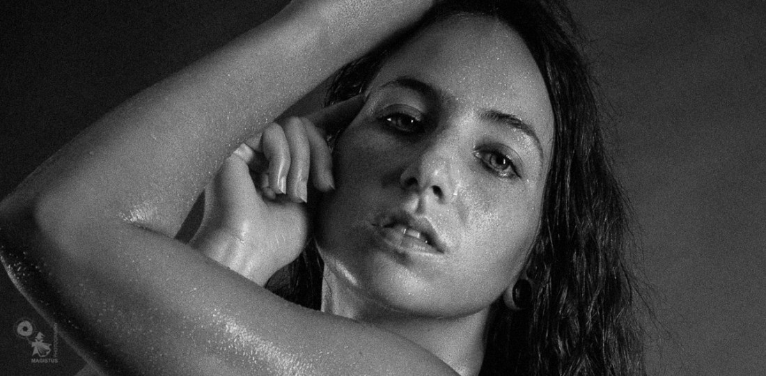 LowKey Nudes - beautiful naked model is posing with water perls on her fantastic body - © by Magistus