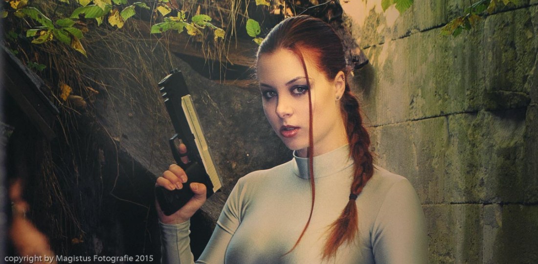 Dungeon Raider - Fantastic busty model Moony Mara is posing with to guns in Lara Croft style - copyright by Magistus