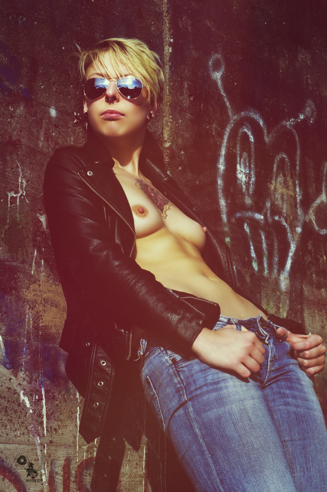 Sexy Cool Jeans - super hot and half naked model is posing in thight jeans topless in the sun. - © by Magistus