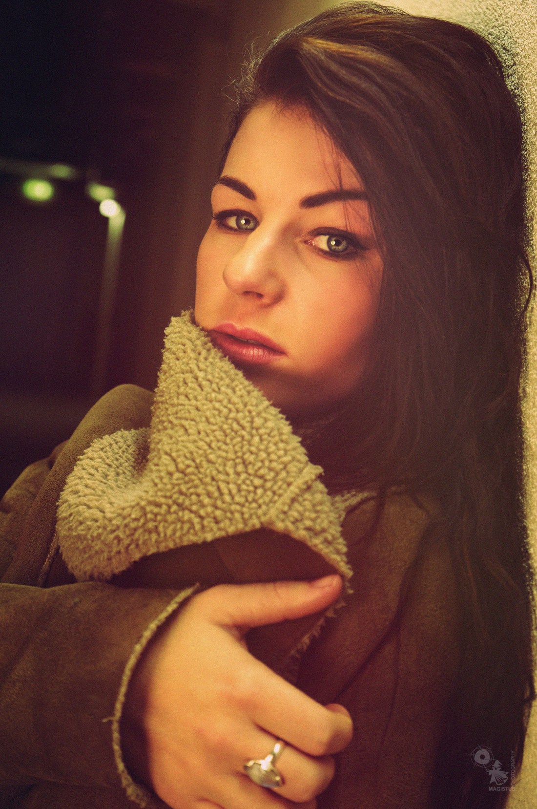 Silent Beauty - CloseUp Portrait auf a beautiful model in a dark place. - © by Magistus
