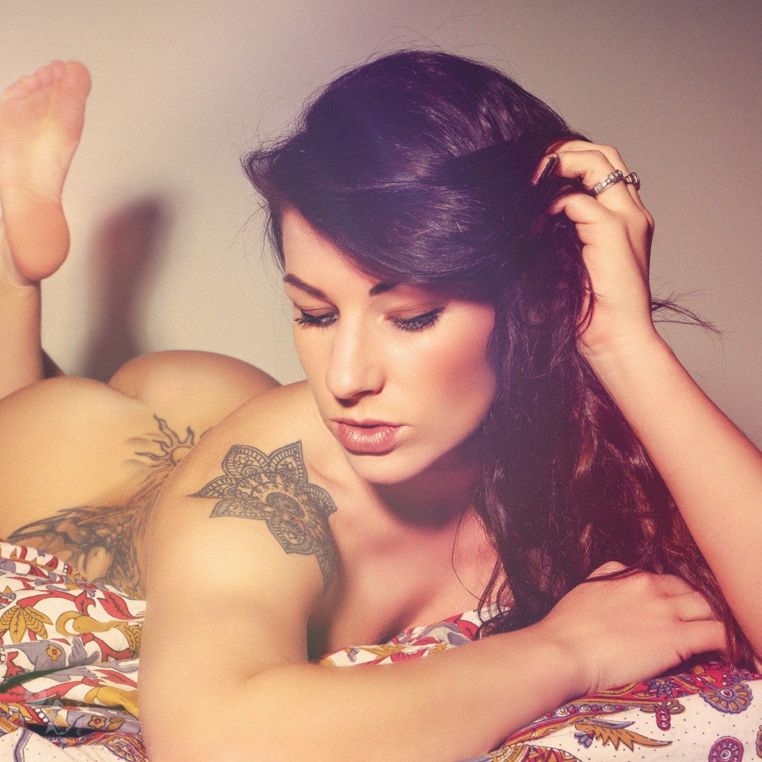 Beauties Bed - super sexy naked model is posing in the bed - © by Magistus