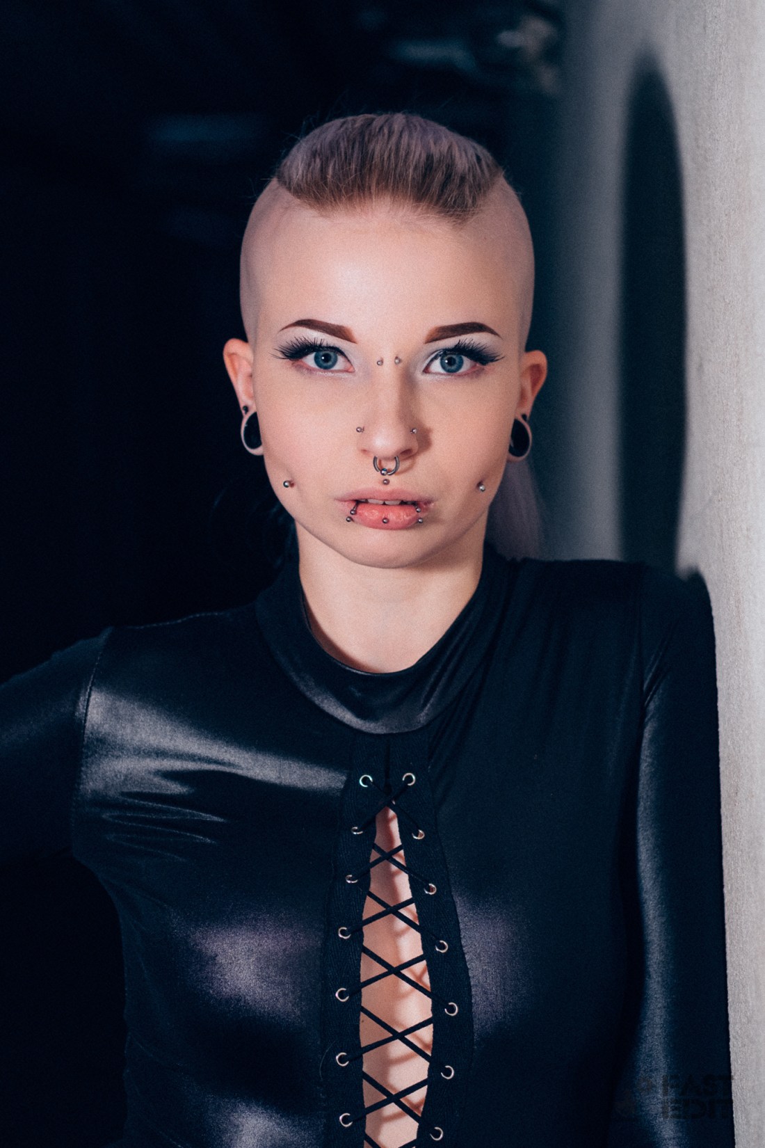 20170507__MAL8909_by-MagistusFoto_FastEdit_Signili.marked